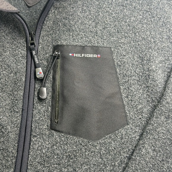Tommy Hilfiger | Zip-up Fleece Jacket | Great condition | Size:XL | ✋Pre-owned✋ - Picture 5 of 5